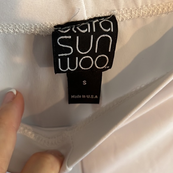 Clara Sun Woo White Jersey Knit Capri Pant size small - Picture 2 of 3